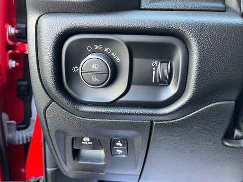 Used 2023 RAM 1500 Big Horn AWD/4WD image 15