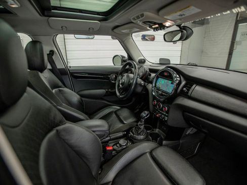 Used 2016 MINI Cooper S image 18