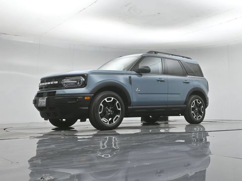 Certified 2023 Ford Bronco Sport Outer Banks w/ Tech Package AWD/4WD image 43
