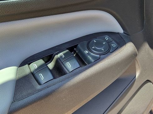 Used 2022 Chevrolet Equinox LT FWD image 22