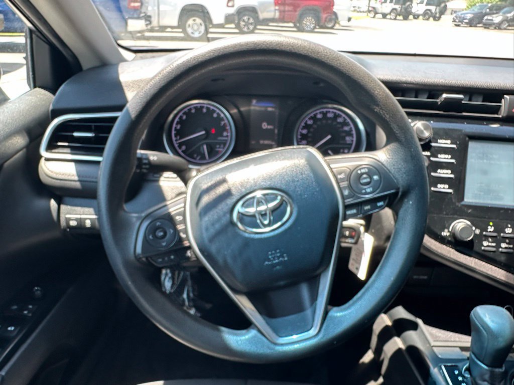 Used 2018 Toyota Camry LE FWD image 21