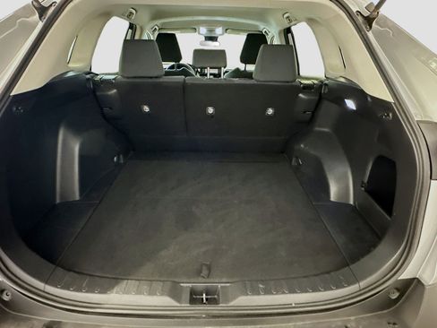 Used 2022 Toyota RAV4 LE image 30