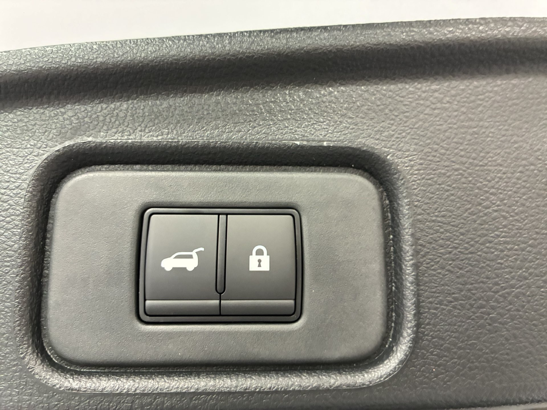 New 2026 Nissan Pathfinder SL FWD image 13