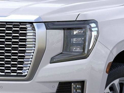 New 2024 GMC Yukon XL Denali w/ Advanced Technology Package image 10