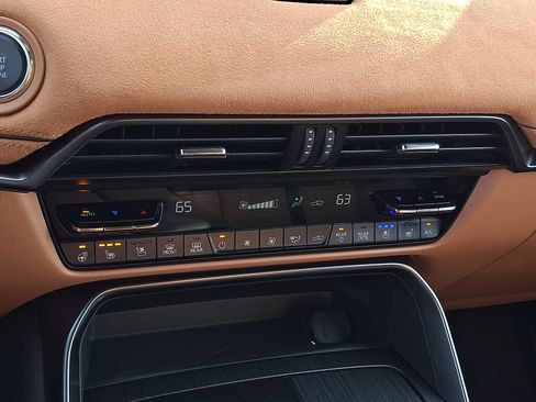 Used 2024 MAZDA CX-90 3.3 Turbo S w/ Premium Plus image 17