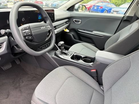 New 2026 Kia K4 FWD image 18
