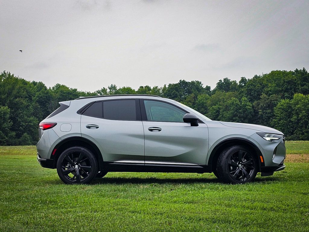Used 2023 Buick Envision Essence w/ Sport Touring Package AWD/4WD image 3