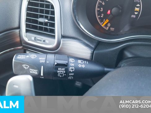 Used 2019 Jeep Grand Cherokee Limited X image 37