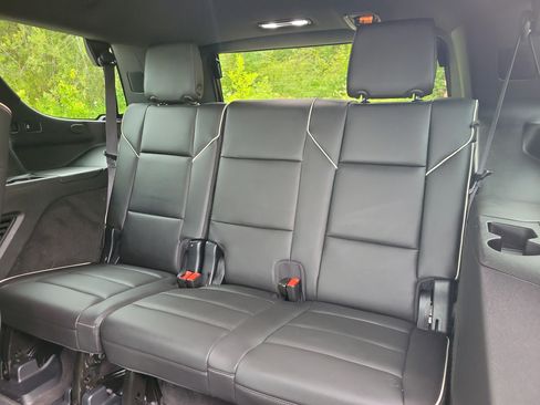 Used 2023 Cadillac Escalade Sport w/ LPO, ONYX Package AWD/4WD image 17