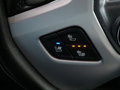 Used 2018 GMC Sierra 1500 SLT AWD/4WD image 29