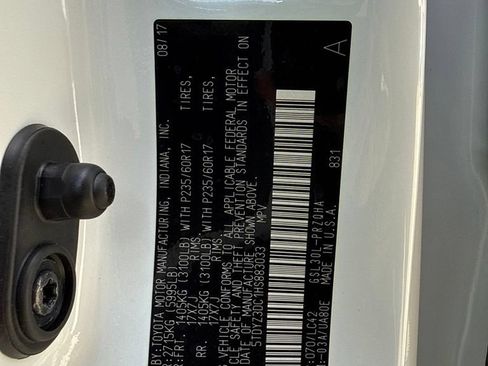 Used 2017 Toyota Sienna XLE w/ Protection Package FWD image 24