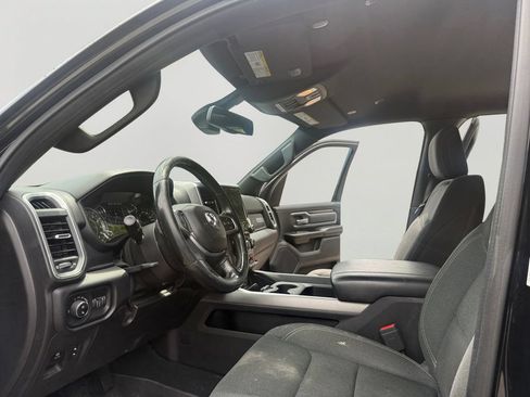 Used 2019 RAM 1500 Big Horn AWD/4WD image 9