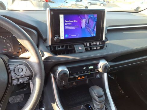 Certified 2024 Toyota RAV4 LE AWD/4WD image 9