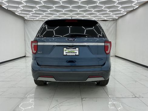 Used 2019 Ford Explorer XLT w/ Equipment Group 201A FWD image 10