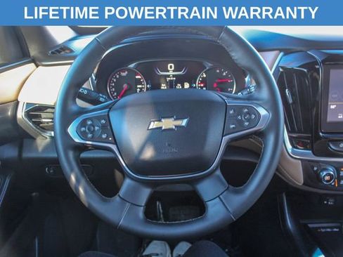 Used 2023 Chevrolet Traverse Premier image 20