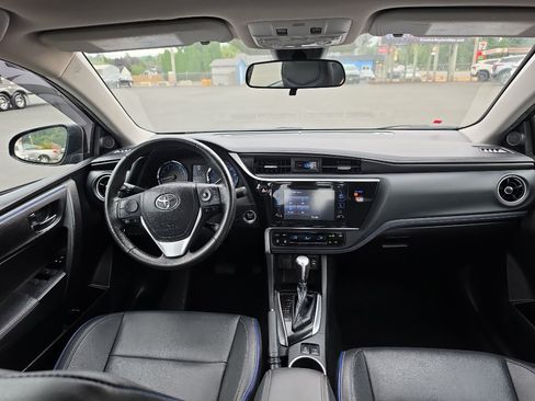 Certified 2019 Toyota Corolla XSE FWD image 19