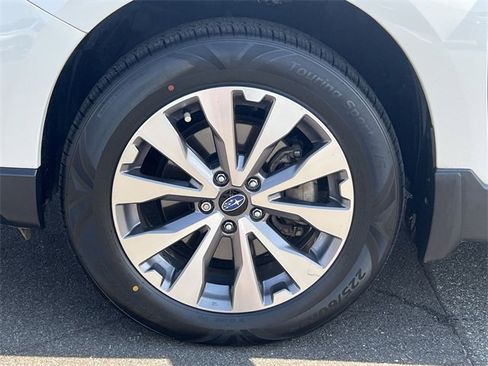 Used 2017 Subaru Outback 3.6R Touring w/ Popular Package #5A image 32