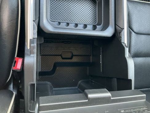 Used 2022 RAM 1500 Laramie AWD/4WD image 24