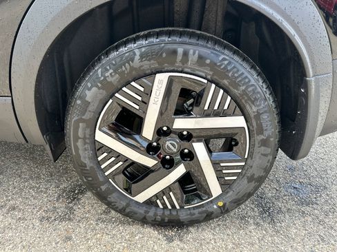 New 2026 Nissan Kicks SV w/ SV Premium Package image 17