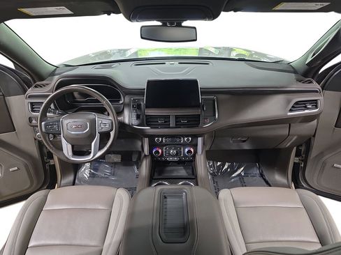 Used 2022 GMC Yukon SLT w/ SLT Luxury Package AWD/4WD image 9