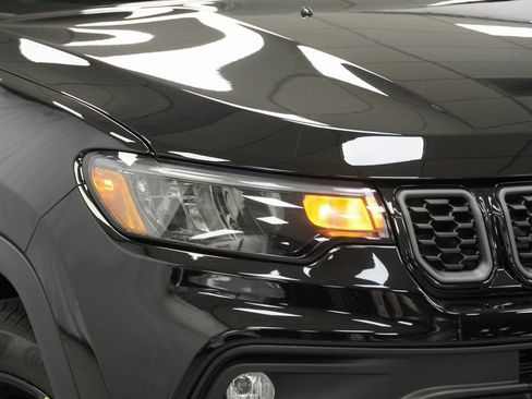 New 2026 Jeep Compass Latitude image 5