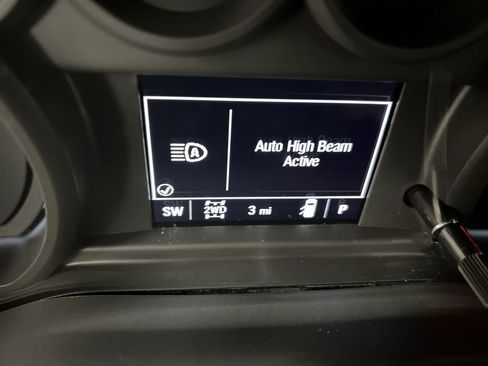 Used 2023 Chevrolet Silverado 1500 Custom image 12