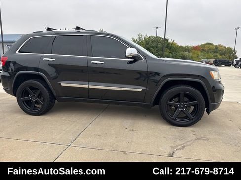 Used 2013 Jeep Grand Cherokee Overland w/ Advance Technology Group image 21