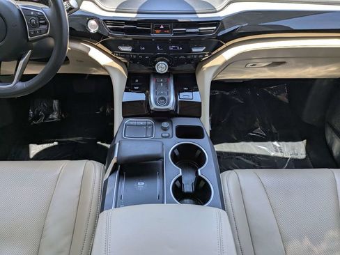Used 2024 Acura MDX FWD w/ Technology Package image 20