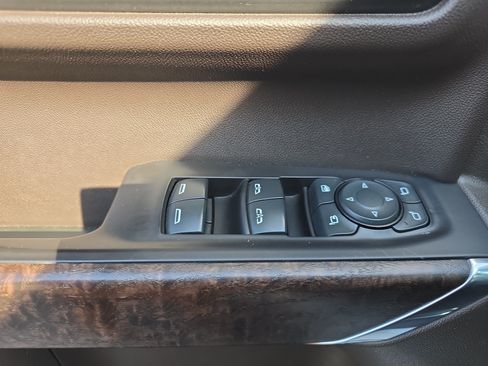Used 2019 GMC Sierra 1500 Denali AWD/4WD image 19