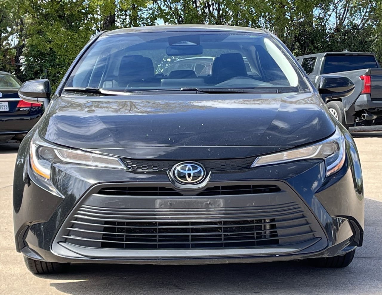 Used 2025 Toyota Corolla LE FWD image 7