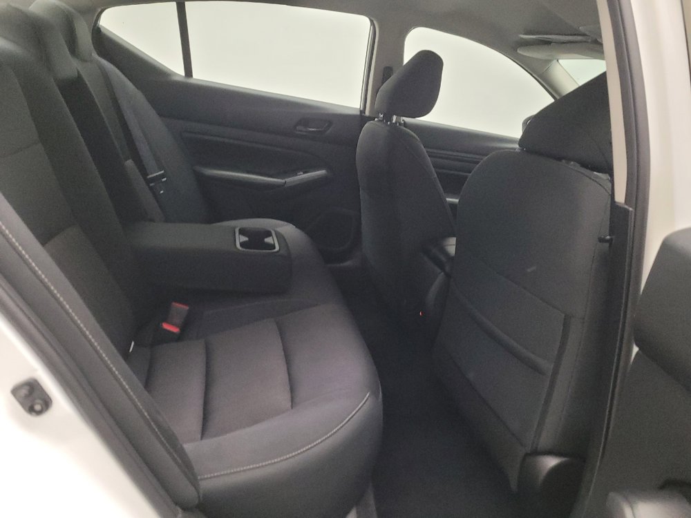Used 2024 Nissan Altima 2.5 SV FWD image 19