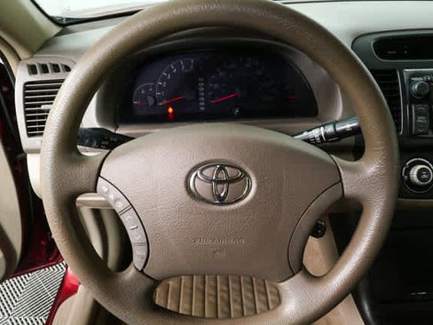 Used 2005 Toyota Camry LE FWD image 8
