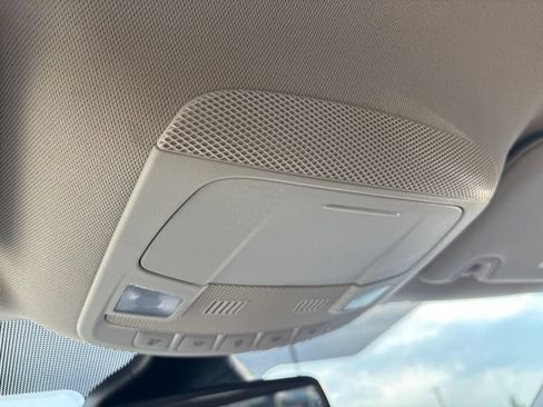 Used 2021 Ford Edge SEL w/ Convenience Package FWD image 19
