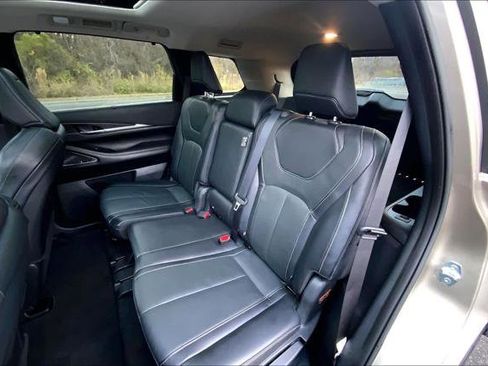 Used 2023 INFINITI QX60 Sensory FWD image 19
