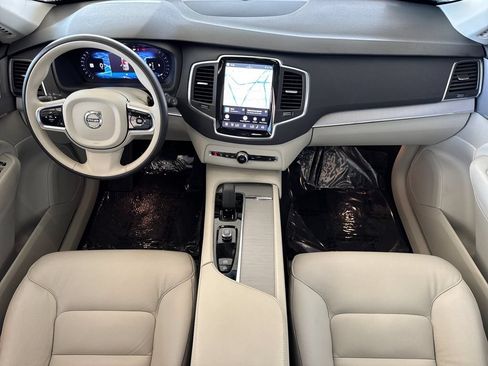 Certified 2024 Volvo XC90 B5 Core w/ Climate Package AWD/4WD image 12