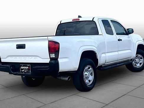 Used 2022 Toyota Tacoma SR RWD image 12