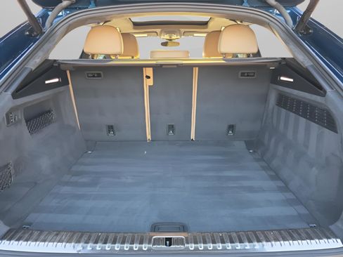 Used 2020 Audi Q8 Prestige image 26