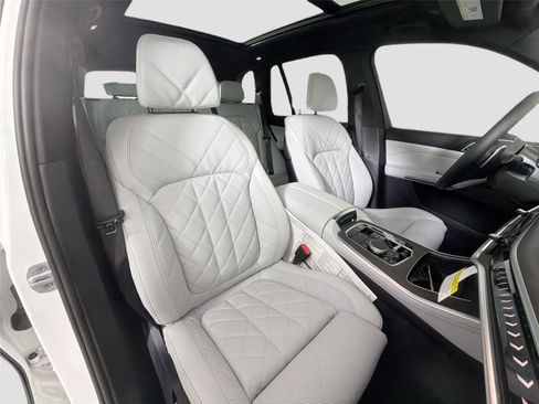 New 2026 BMW X5 xDrive40i AWD/4WD image 27