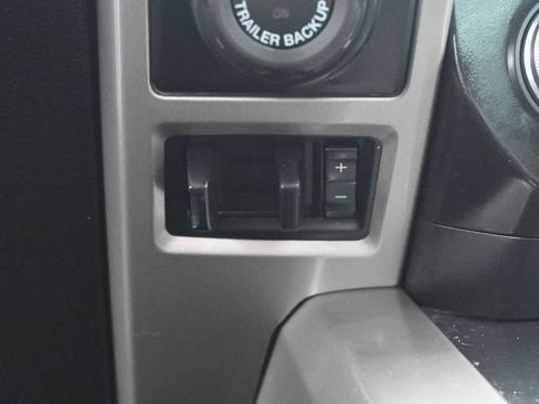 Used 2018 Ford F150 Lariat w/ Equipment Group 502A Luxury image 20