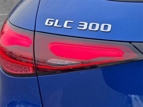 New 2026 Mercedes-Benz GLC 300 image 8