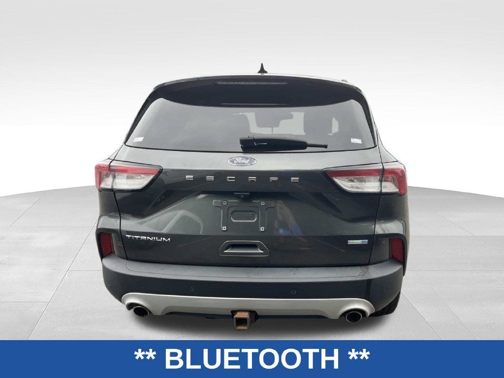 Used 2020 Ford Escape Titanium AWD/4WD image 4