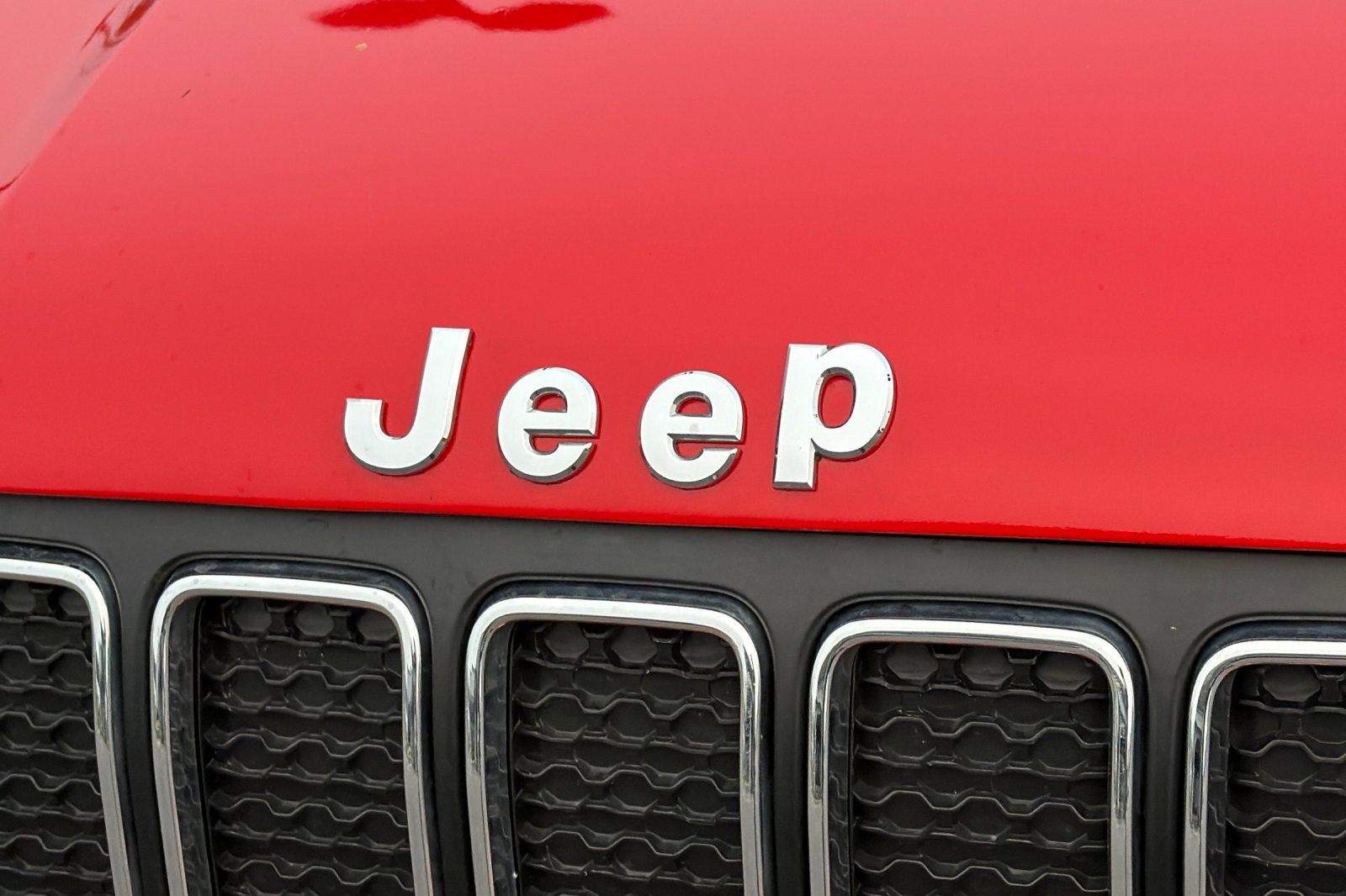 Used 2021 Jeep Renegade Latitude FWD image 38
