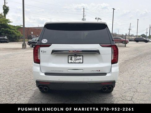 Used 2024 GMC Yukon AT4 w/ AT4 Premium Plus Package AWD/4WD image 6