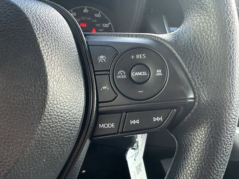 Used 2024 Toyota Corolla LE image 21