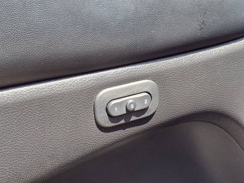 Used 2022 Jeep Grand Cherokee Limited AWD/4WD image 28