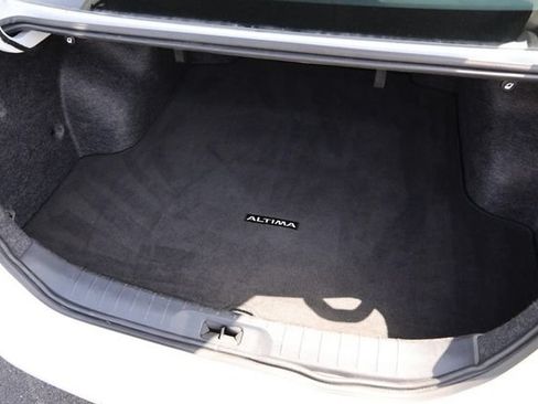 Certified 2025 Nissan Altima 2.5 SV FWD image 7