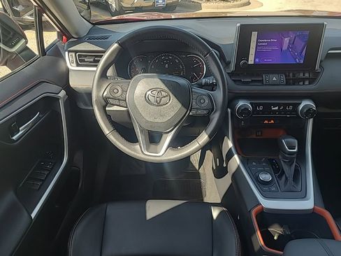 Used 2024 Toyota RAV4 Adventure image 13