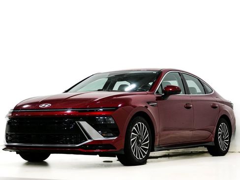 Used 2025 Hyundai Sonata SEL image 3