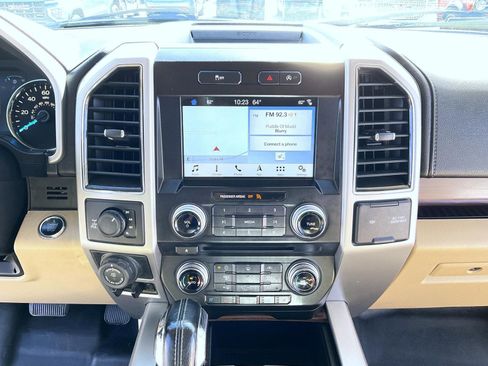 Used 2017 Ford F150 Lariat w/ Equipment Group 502A Luxury AWD/4WD image 13