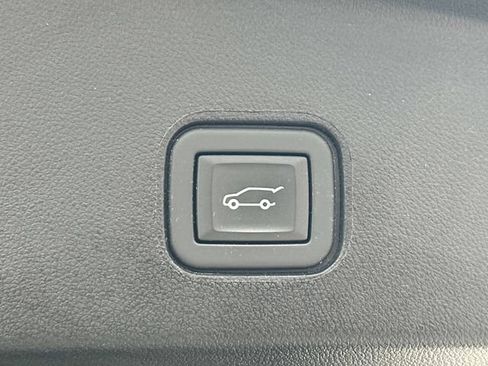 Certified 2024 Cadillac Lyriq Luxury AWD/4WD image 20
